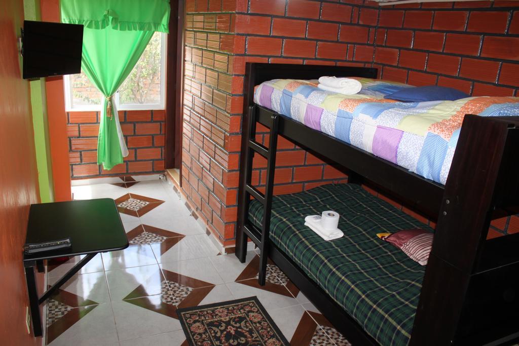 לטקונגה Hostel Sendero De Volcanes מראה חיצוני תמונה