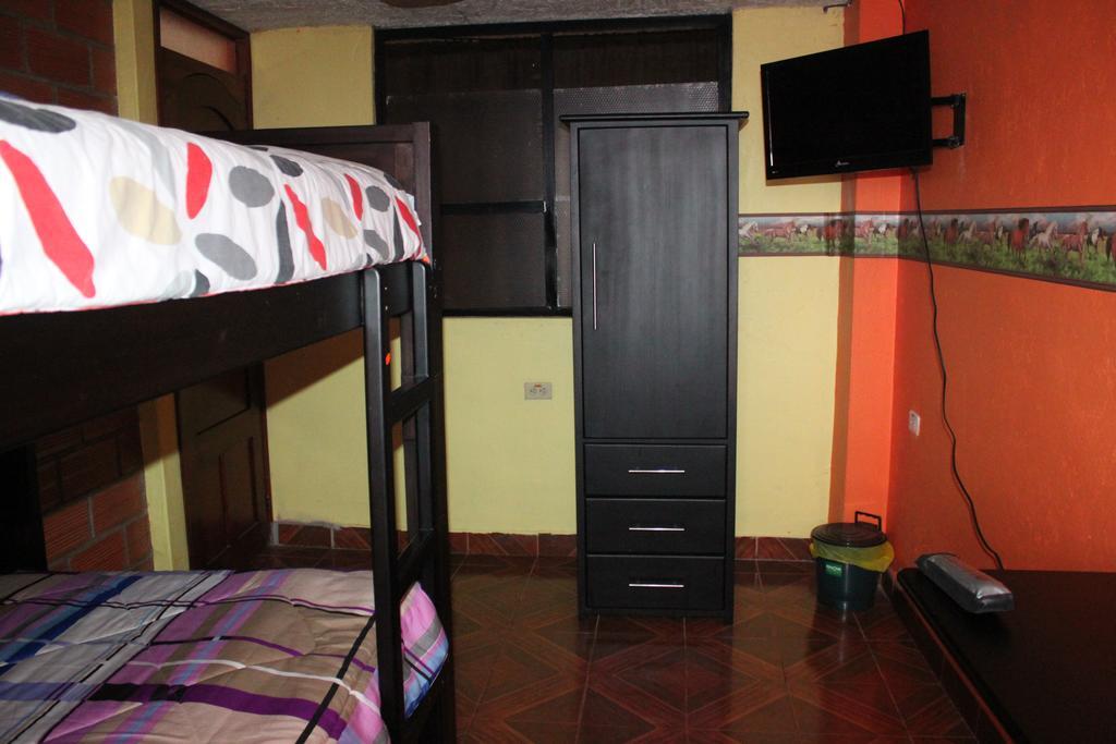 לטקונגה Hostel Sendero De Volcanes מראה חיצוני תמונה