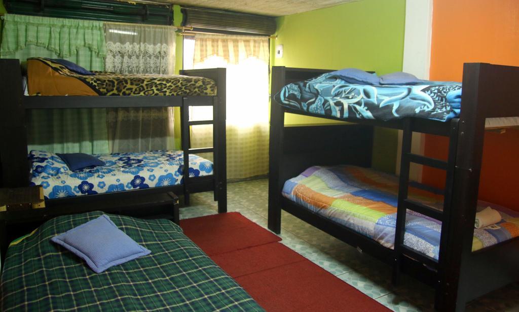 לטקונגה Hostel Sendero De Volcanes מראה חיצוני תמונה